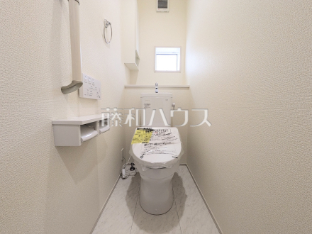 2号棟　トイレ　【府中市是政１丁目】／撮影日2026/03/14