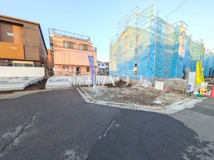 ≪現地外観≫ 誠心誠意、建築中！物件の内部構造などは今しか見ることができません。是非ご見学のお問合せをお待ちしております！ 【府中市日新町５丁目】／撮影日2025/12/27