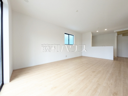 B号棟　リビング　【日野市落川】／撮影日2026/04/09