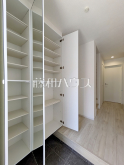 2号棟　玄関収納　【和光市南１丁目】／撮影日2026/05/18