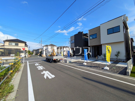 接道状況および現場風景　【日野市西平山３丁目】／撮影日2026/08/21