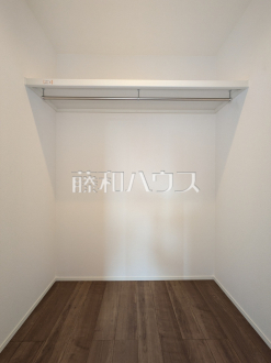 5号棟　ウォークインクローゼット　【国立市泉３丁目】／撮影日2026/04/14