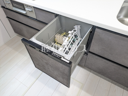 2号棟　食器洗浄乾燥機　【国立市泉３丁目】　後片付けの救世主！ 食洗機付きシステムキッチン
／撮影日2026/04/14