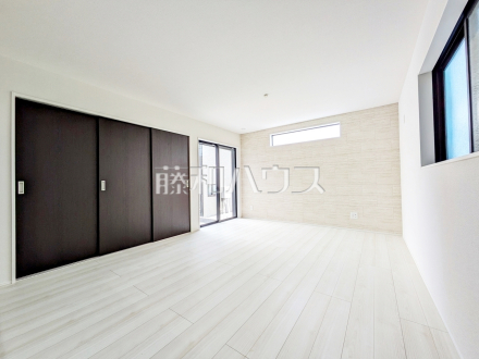 8号棟　リビング　【新座市池田４丁目】／撮影日2026/04/10