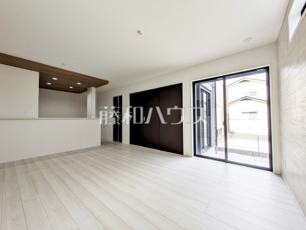 8号棟　リビング　【新座市池田４丁目】／撮影日2026/04/10