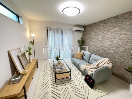 1号棟　南に広い開口部を設け、家族の集いに明るさをプラスします 　【富士見市大字水子】／撮影日2025/12/06