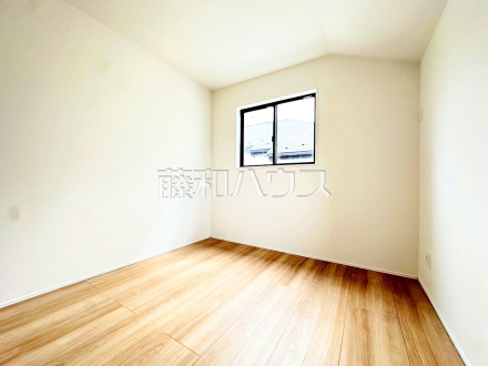 2号棟　居室　【府中市多磨町２丁目】／撮影日2026/04/10