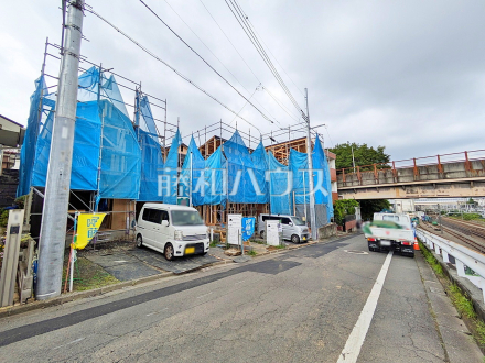 接道状況および現場風景　【日野市大坂上３丁目】／撮影日2026/07/03