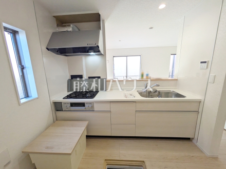 2号棟　キッチン　【練馬区大泉町３丁目】／撮影日2026/04/02