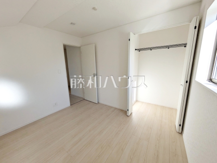 2号棟　居室　【練馬区大泉町３丁目】／撮影日2026/04/02