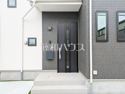 A号棟　玄関　【立川市栄町２丁目】／撮影日2026/04/10