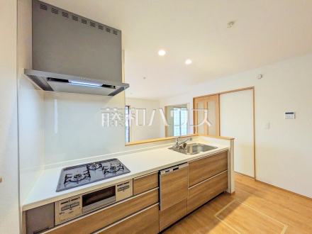 B号棟　キッチン　【立川市栄町２丁目】／撮影日2026/04/06