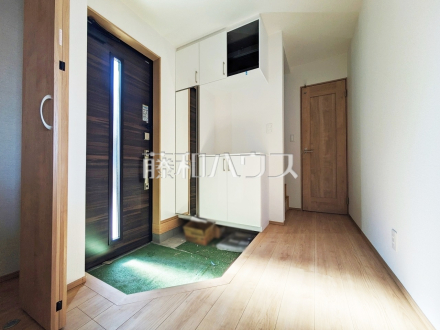 B号棟　玄関　【立川市栄町２丁目】／撮影日2026/04/03