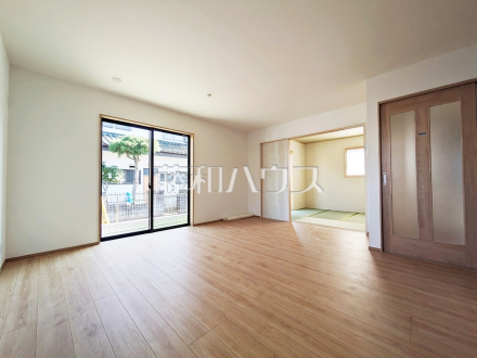 B号棟　リビング　【立川市栄町２丁目】／撮影日2026/04/03