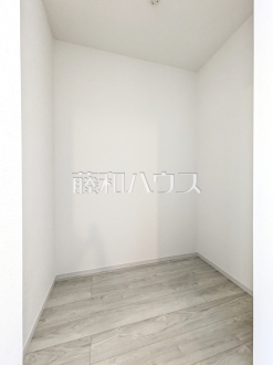 2号棟　ウォークインクローゼット　【東村山市諏訪町１丁目】／撮影日2026/04/10
