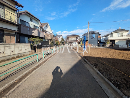 接道状況および現場風景　【練馬区西大泉１丁目】／撮影日2025/12/19