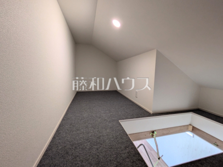 3号棟　小屋裏収納　【東久留米市小山５丁目】／撮影日2026/05/02