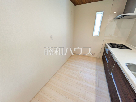 5号棟　キッチン　【東久留米市小山５丁目】／撮影日2026/04/17