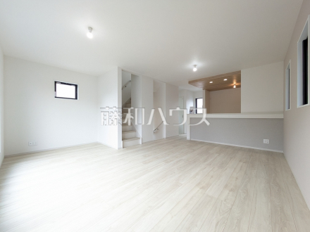 1号棟　リビング　【朝霞市幸町１丁目】／撮影日2026/04/02