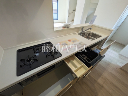 1号棟　キッチン　【朝霞市幸町１丁目】／撮影日2026/02/27