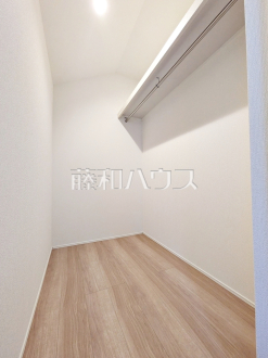 4号棟　ウォークインクローゼット　【新座市池田４丁目】／撮影日2026/05/02