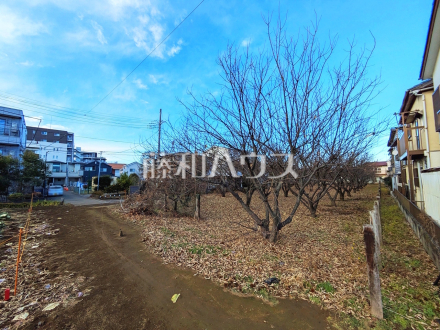 接道状況および現場風景　【府中市白糸台２丁目】／撮影日2025/12/26