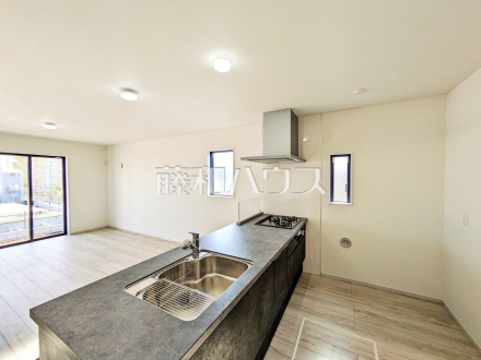 4号棟　キッチン　【国分寺市高木町１丁目】／撮影日2026/04/03