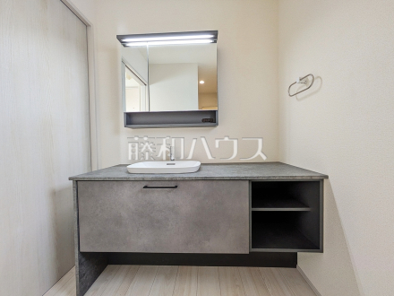 1号棟　洗面台　【与那原町字与那原】／撮影日2026/01/29