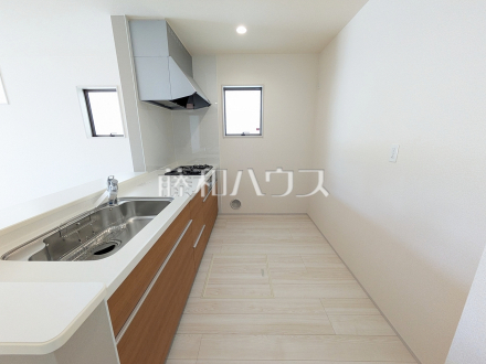 1号棟　キッチン　【与那原町字与那原】／撮影日2026/01/29