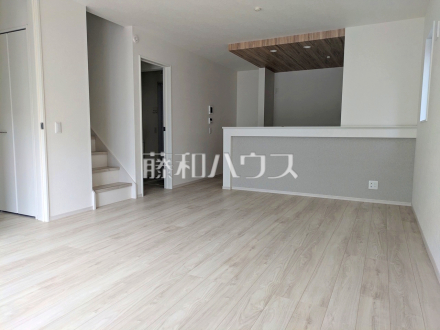 ≪2号棟　リビング≫　【府中市小柳町２丁目】／撮影日2026/04/10