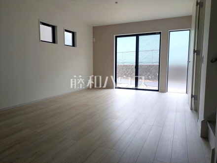 ≪2号棟　リビング≫　【府中市小柳町２丁目】／撮影日2026/04/10