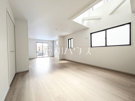 1号棟　リビング　【日野市大字日野】／撮影日2026/04/17