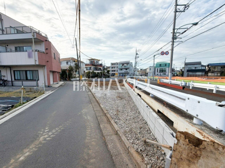 接道状況および現場風景　【西東京市泉町２丁目】／撮影日2026/04/18