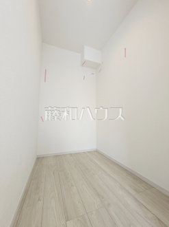 ウォークインクローゼット　【府中市本宿町３丁目】／撮影日2026/04/12