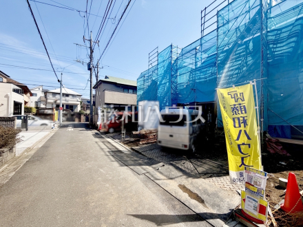 接道状況および現場風景　【狛江市岩戸南３丁目】／撮影日2026/03/21