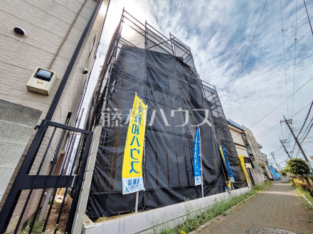 外観　【新座市新堀１丁目】 建物のプレゼンをさせていただきますので、実際の完成イメージを思い描いていただくことができます。お気軽にお問合せ下さい。 ／撮影日2026/04/13