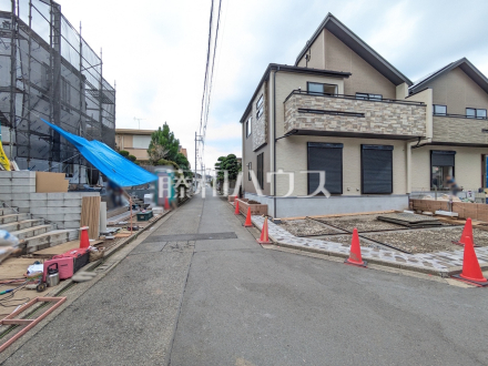 接道状況および現場風景　【小平市鈴木町１丁目】／撮影日2026/07/03