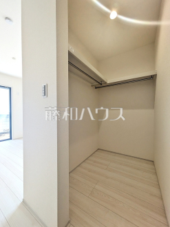 ウォークインクローゼット　【新座市あたご３丁目】／撮影日2026/08/24