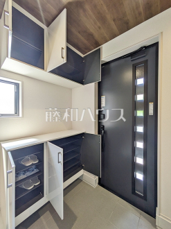 玄関収納　【新座市あたご３丁目】／撮影日2026/08/24