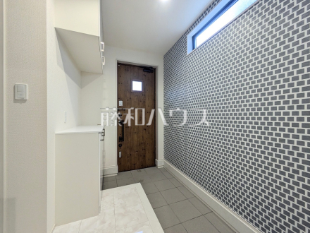 1号棟　玄関　【東村山市久米川町２丁目】／撮影日2026/04/23