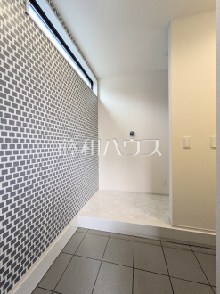 2号棟　玄関　【東村山市久米川町２丁目】／撮影日2026/04/23