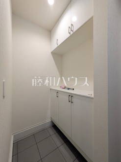 2号棟　玄関　【東村山市久米川町２丁目】／撮影日2026/04/23