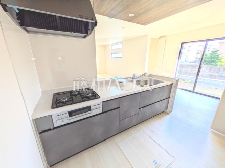 5号棟　キッチン　【東村山市久米川町２丁目】／撮影日2026/04/12