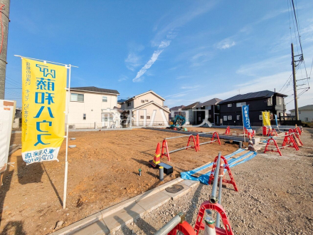 現場風景　【東久留米市前沢１丁目】 建物のプレゼンをさせていただきますので、実際の完成イメージを思い描いていただくことができます。お気軽にお問合せ下さい。 ／撮影日2026/03/24