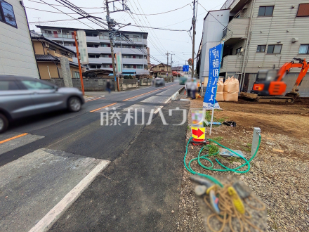 接道状況および現場風景　【朝霞市膝折町２丁目】／撮影日2026/03/13