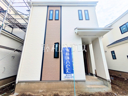≪M号棟　外観≫周辺環境はもちろん、日当たりや設備仕様など、実際に行ってみないと分からないことも多くございます。営業担当がご案内いたしますのでお気軽にお問い合わせくださいませ☆　【府中市日新町３丁目】／撮影日2026/05/08