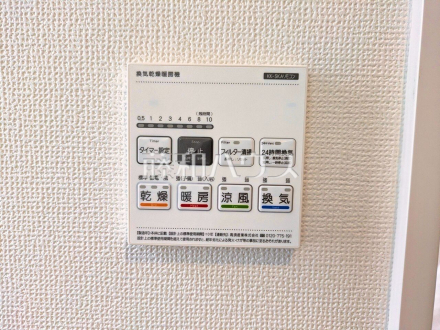 24時間換気システム 　24時間換気システムにより、花粉・PM2.5などの微小粒子物質の侵入を防ぎ、快適な室内を保ちます。 
／撮影日2026/05/31