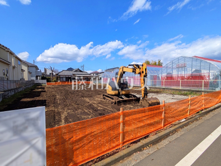 小金井市立緑小学校までは約380m。通学を見守るご家族も安心ですね。　現場風景　【小金井市緑町４丁目】／撮影日2026/03/27