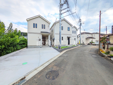 接道状況および現場風景　【八王子市弐分方町】／撮影日2026/08/21