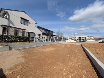 きれいに整備された敷地。これから夢の新邸がここに建ちます。3号棟　現地撮影(2026年2月)／撮影日2026/02/26